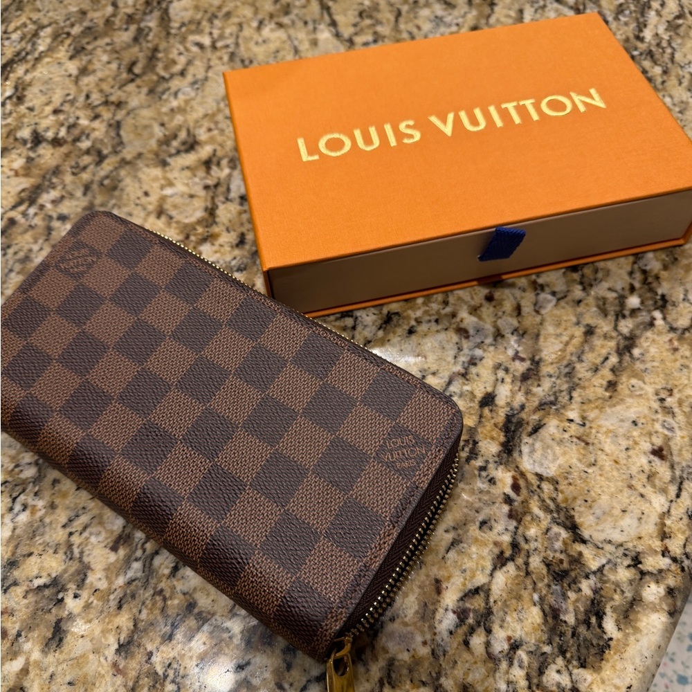 Louis Vuitton Damier Ebene Wallet